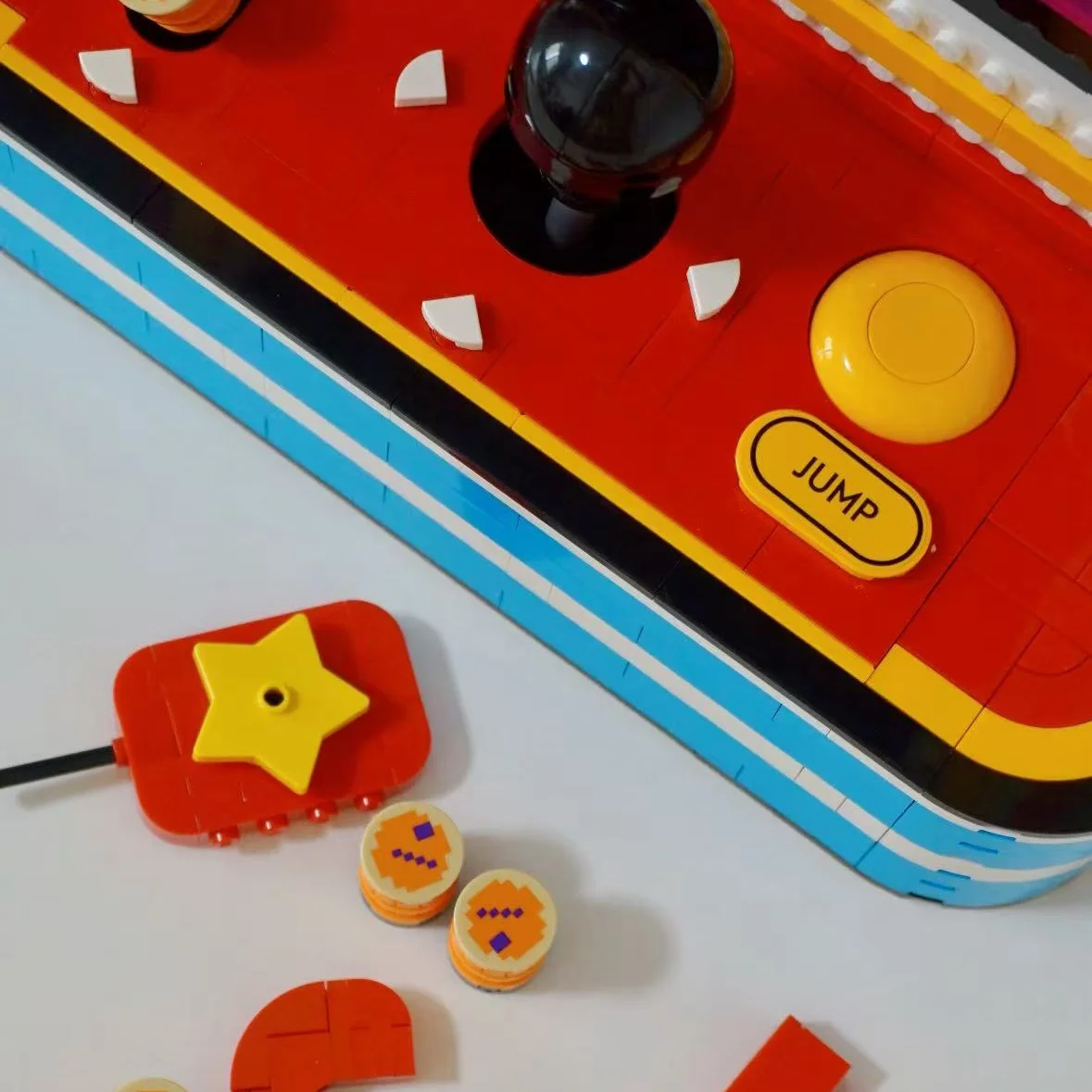 1371 Pezzi Mattoncini per Arma - Retro Gaming Cabinet recensione e prezzo