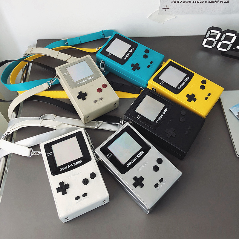 Borsa a tracolla mini a forma  - Retro Gaming Apk recensione e prezzo